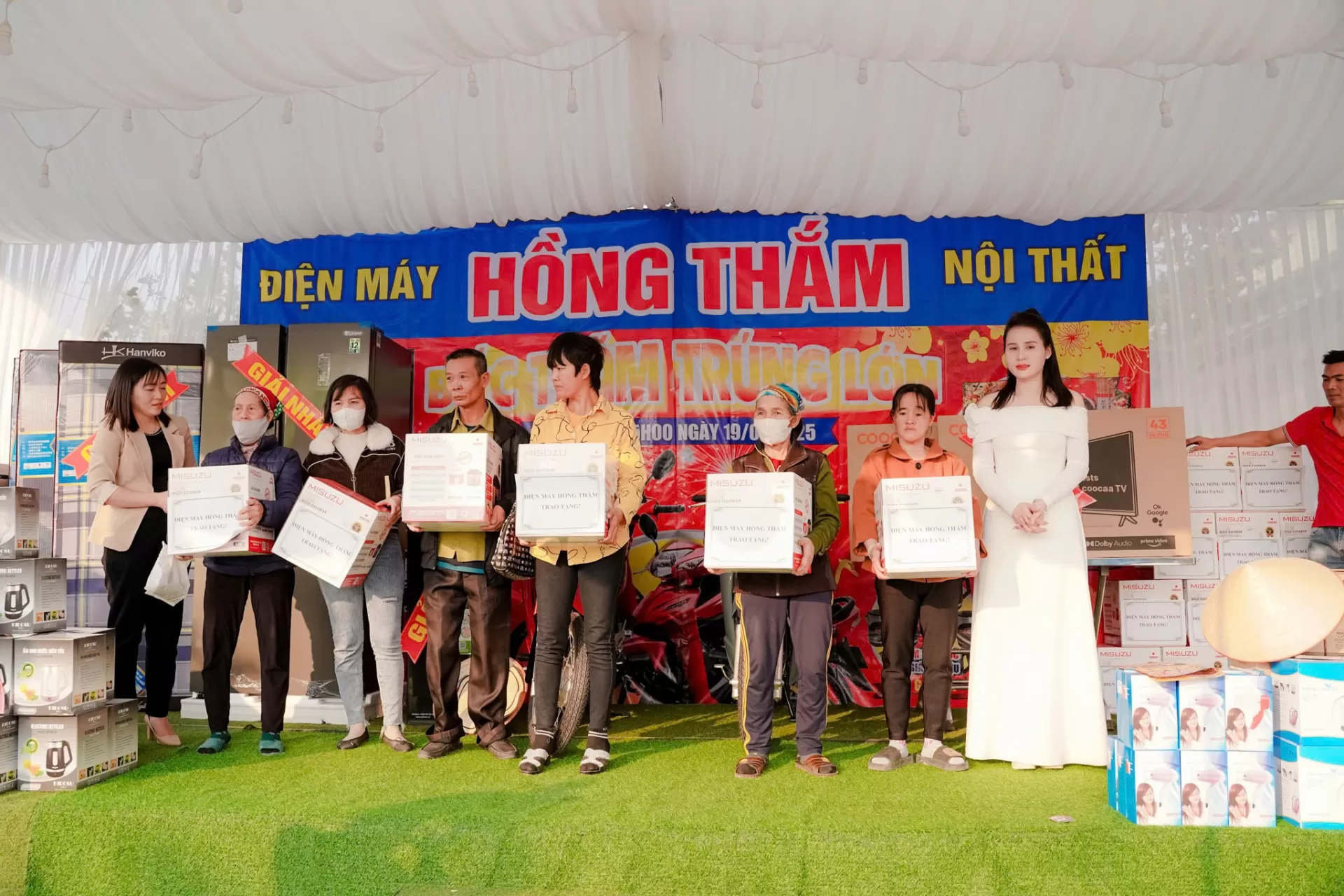PRIMER & ĐIỆN MÁY HỒNG THẮM TỔ CHỨC CHƯƠNG TRÌNH 