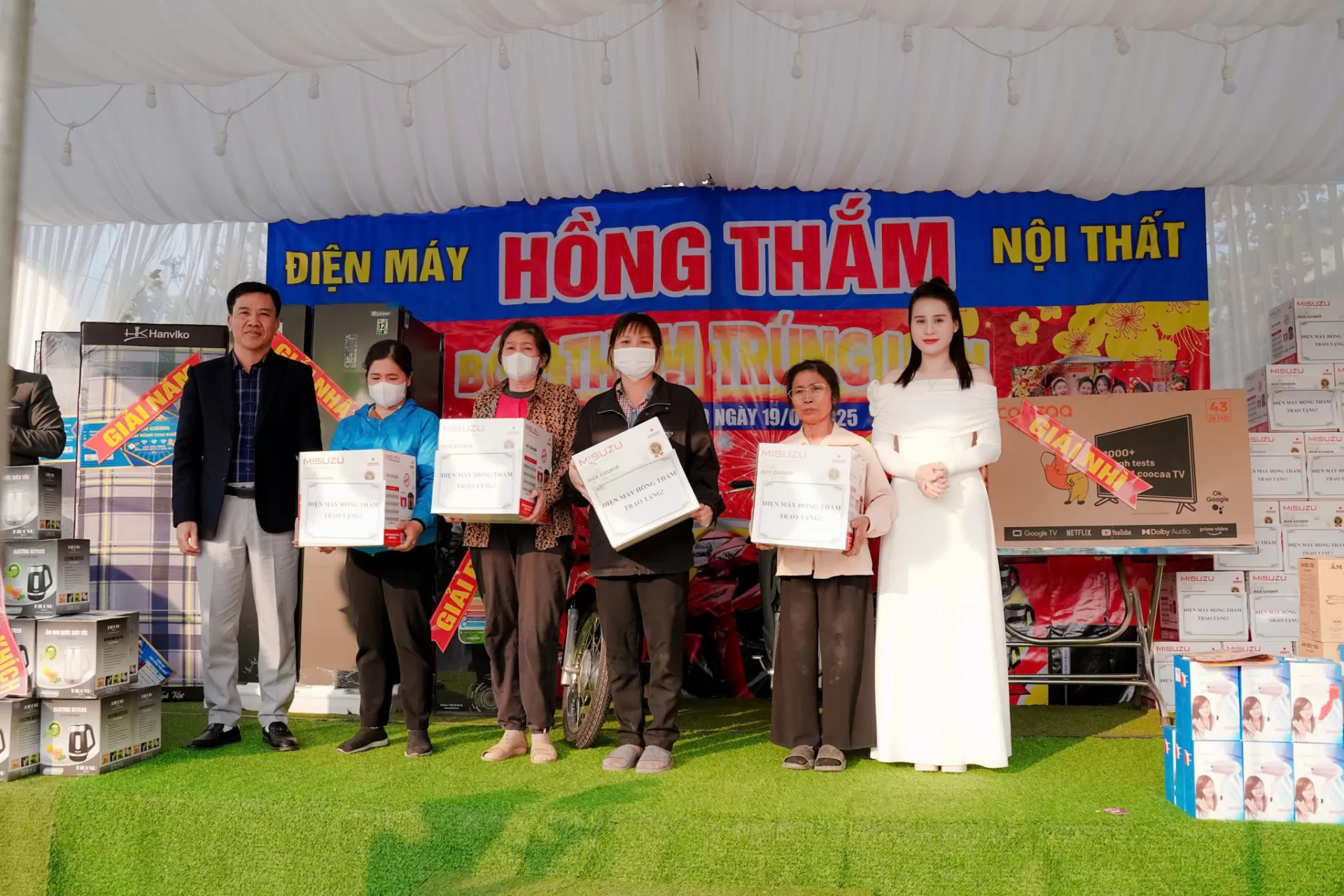 PRIMER & ĐIỆN MÁY HỒNG THẮM TỔ CHỨC CHƯƠNG TRÌNH 