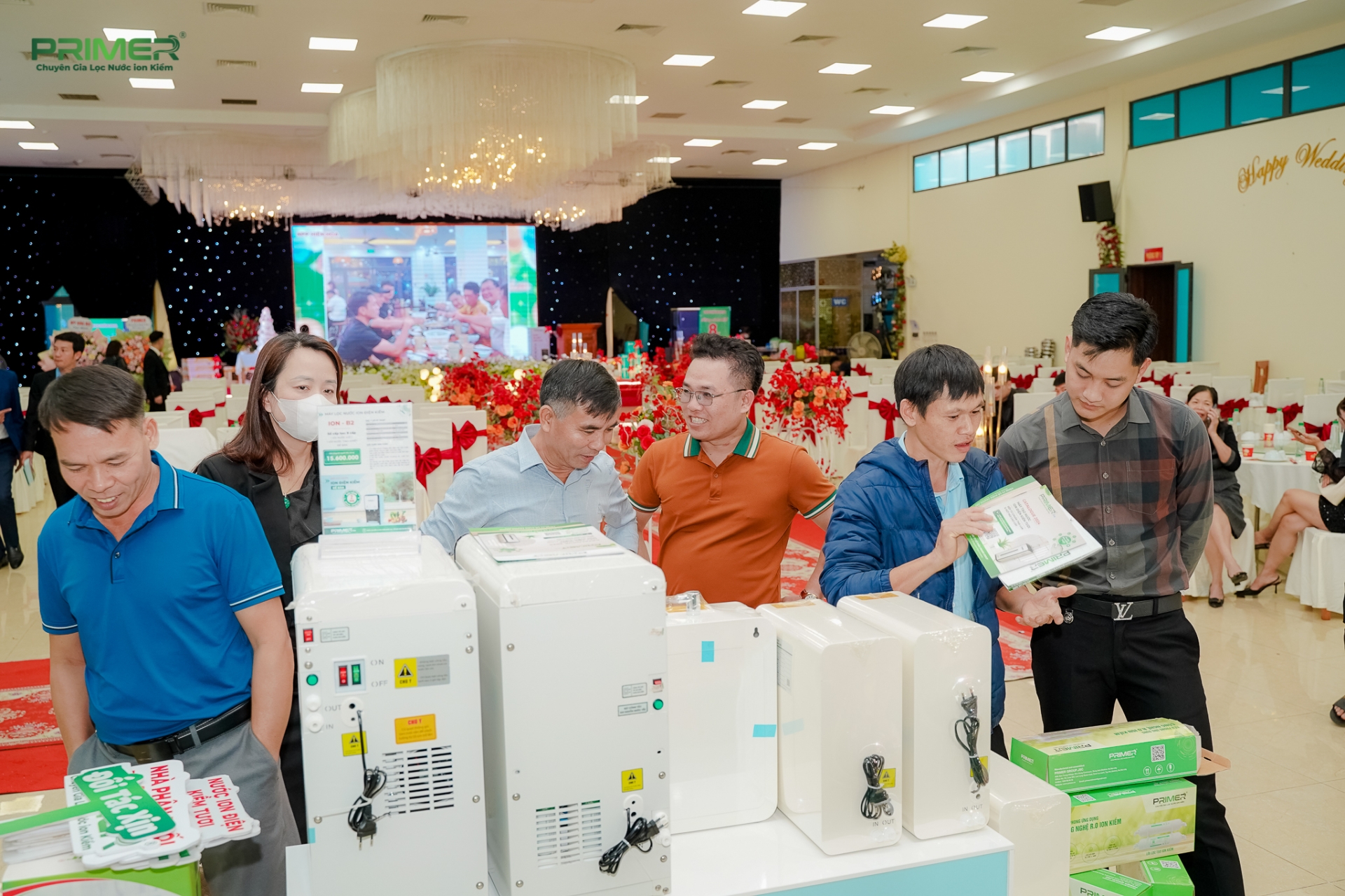 HỘI NGHỊ TRI ÂN KHÁCH HÀNG - MỪNG SINH NHẬT NPP HIỀN HOA LẦN THỨ 8
