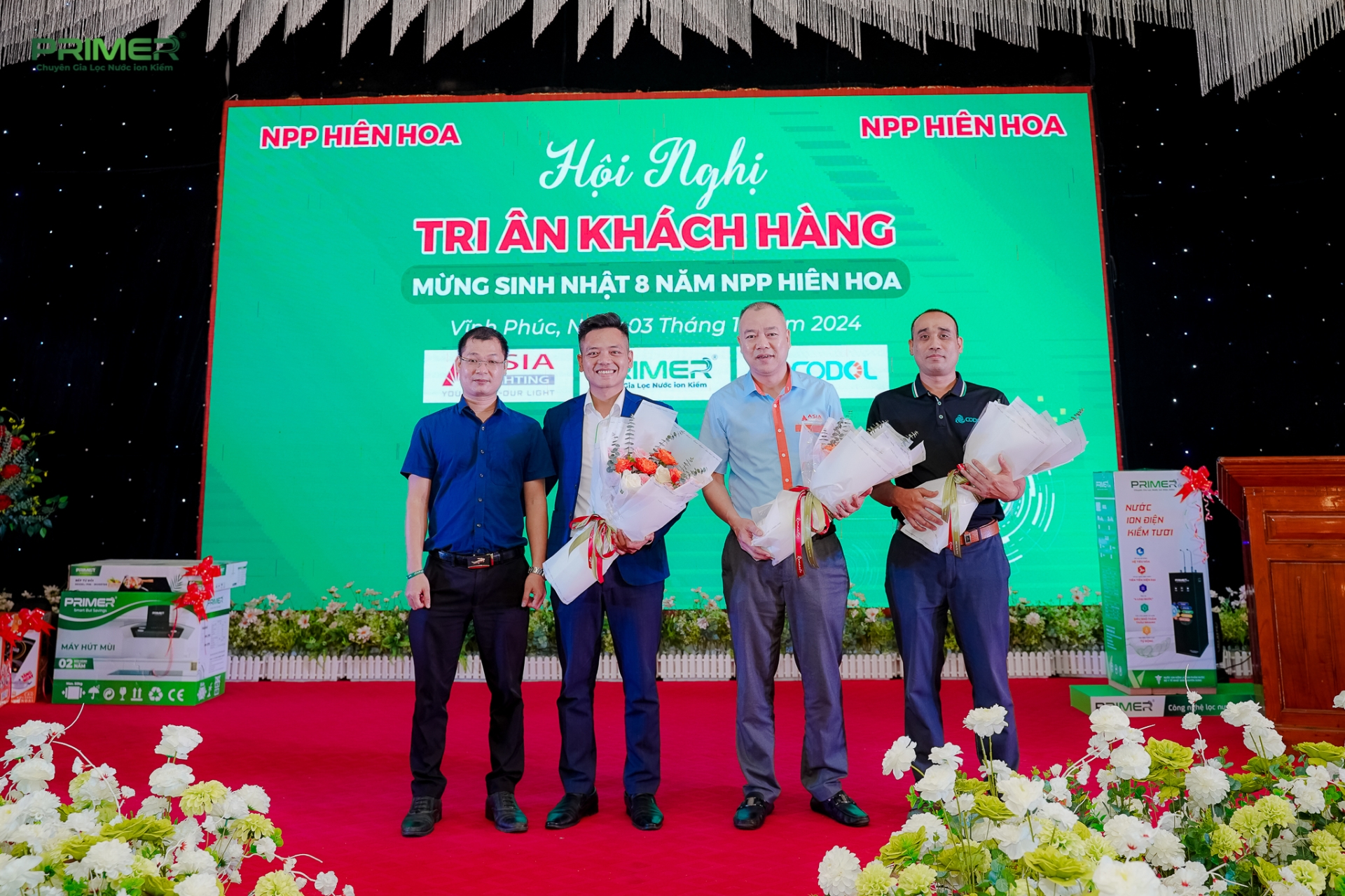 HỘI NGHỊ TRI ÂN KHÁCH HÀNG - MỪNG SINH NHẬT NPP HIỀN HOA LẦN THỨ 8