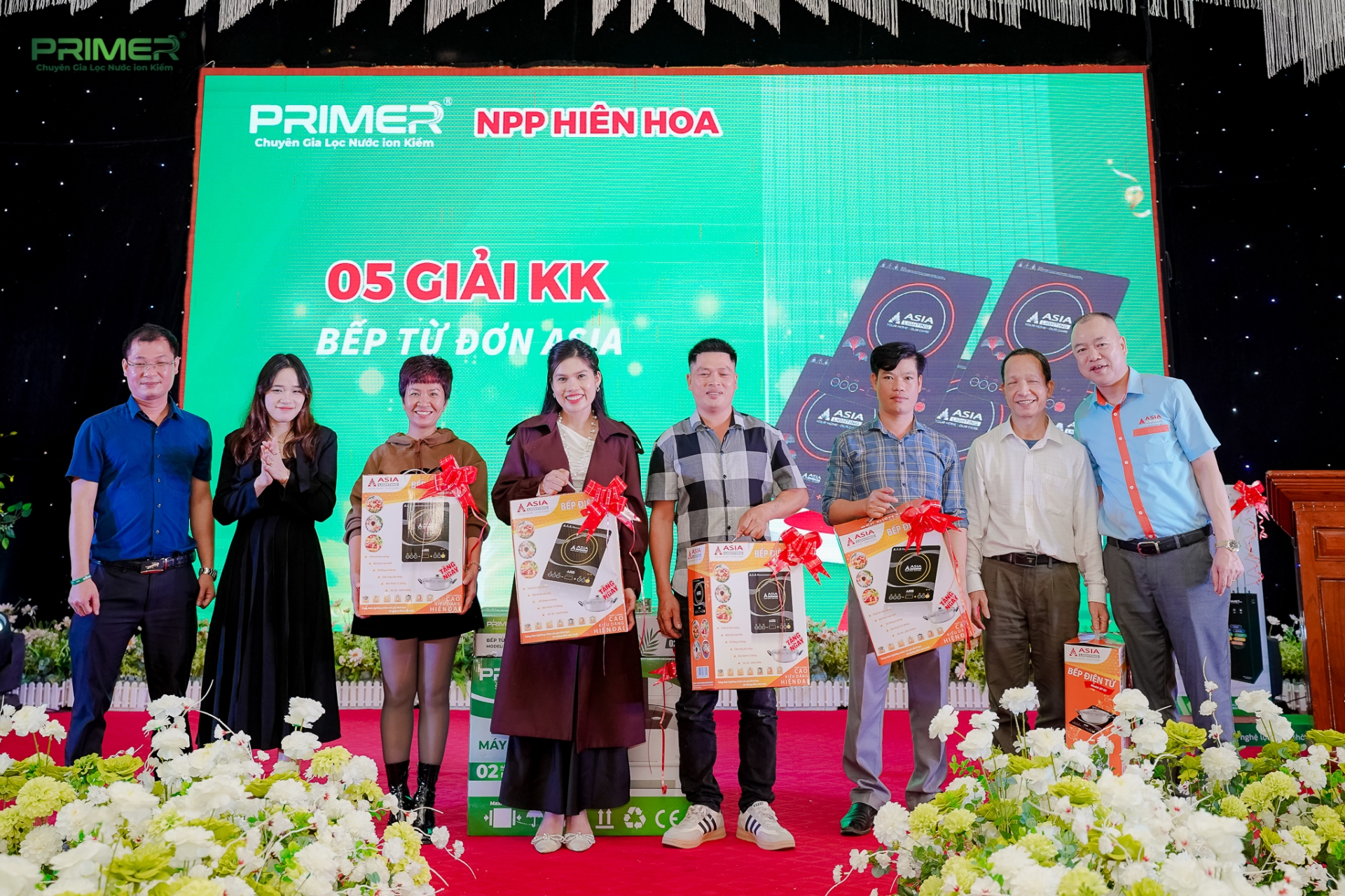 HỘI NGHỊ TRI ÂN KHÁCH HÀNG - MỪNG SINH NHẬT NPP HIỀN HOA LẦN THỨ 8